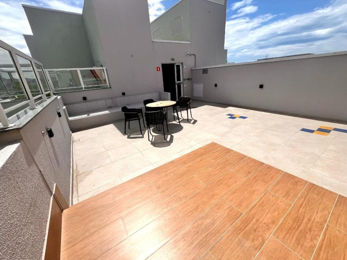Appartement De 2 Quartos, Com Piscina E Ha 10 Km De Copacabana *