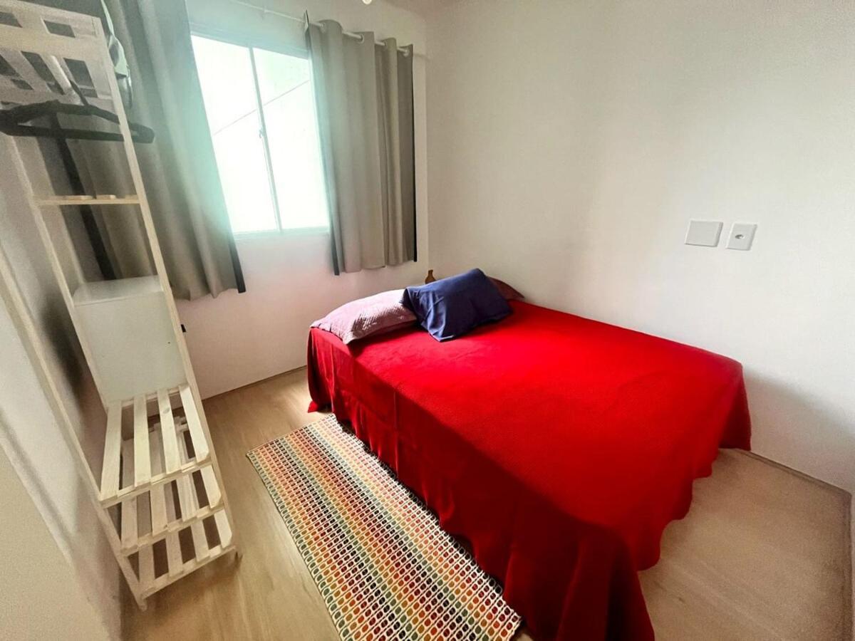 De 2 Quartos, Com Piscina E Ha 10 Km De Copacabana Apartment