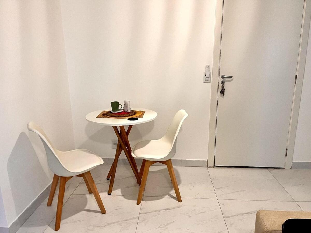 De 2 Quartos, Com Piscina E Ha 10 Km De Copacabana Appartement *